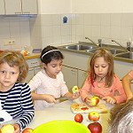 Wir backen Apfelstrudel